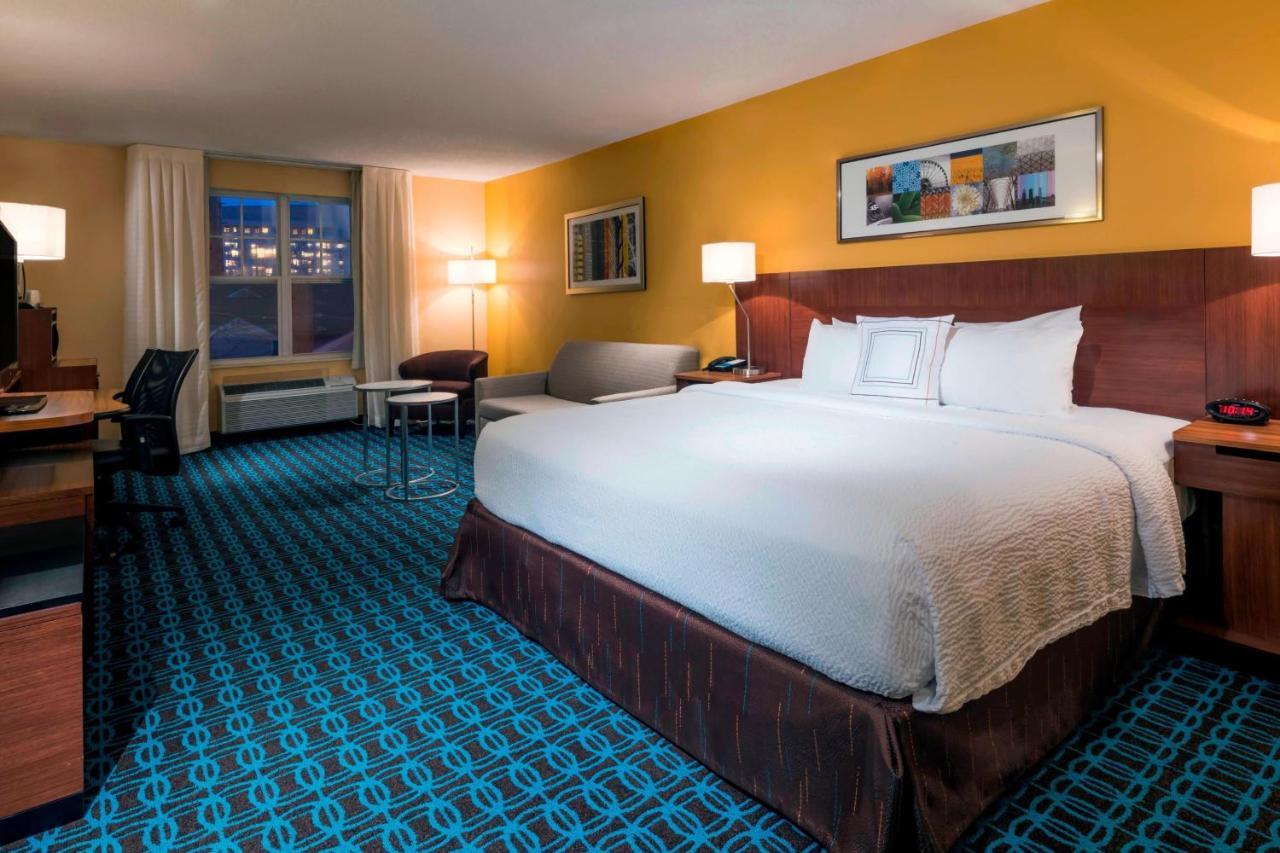 Fairfield Inn Kansas City Downtown/Union Hill מראה חיצוני תמונה