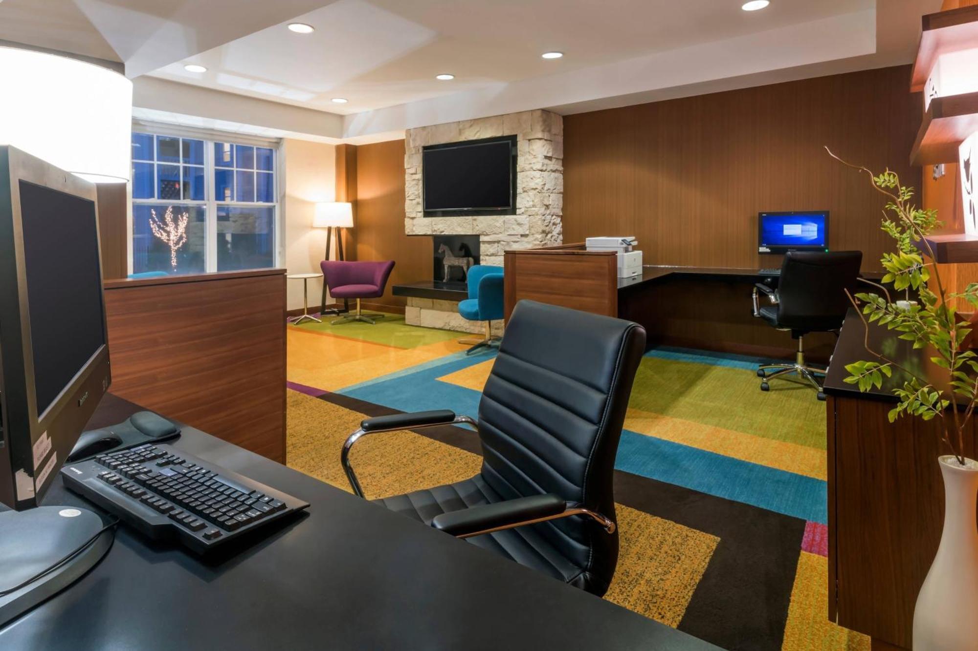 Fairfield Inn Kansas City Downtown/Union Hill מראה חיצוני תמונה