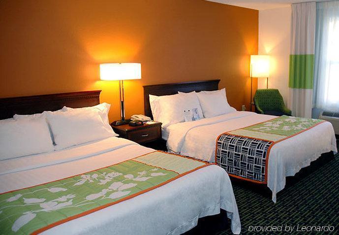 Fairfield Inn Kansas City Downtown/Union Hill מראה חיצוני תמונה